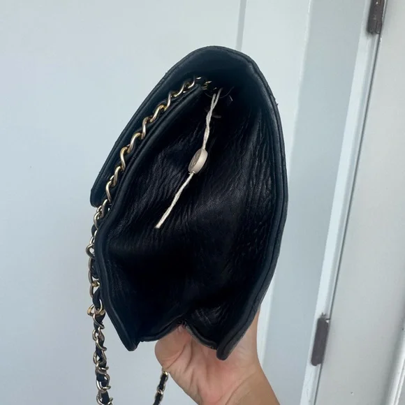 Vintage Chanel Classic Flap Bag Black Quilted Lambskin 24k Gold 1991–1994 - Picture 5 of 17